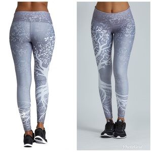 Noli Yoga Grey/White Tree Leggings